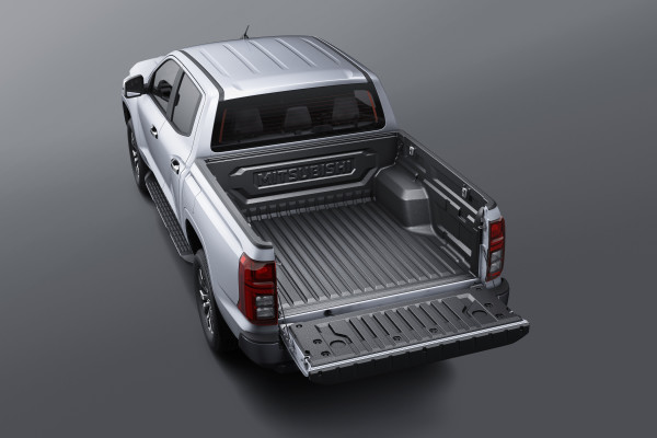 ПІДДОН ВАНТАЖНОГО ВІДДІЛЕННЯ З ЗАХОДОМ НА БОРТИ